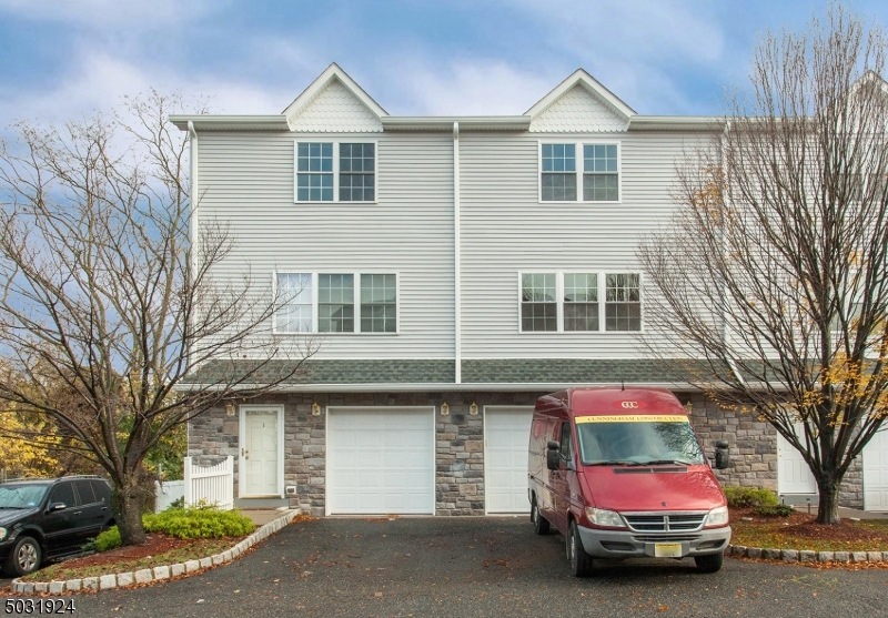 124 Home Place unit 1, Lodi, NJ 07644 - photo 1