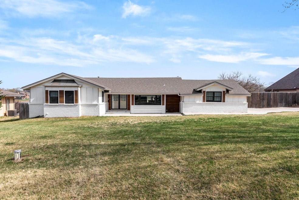 16 S. Lakeview Dr.