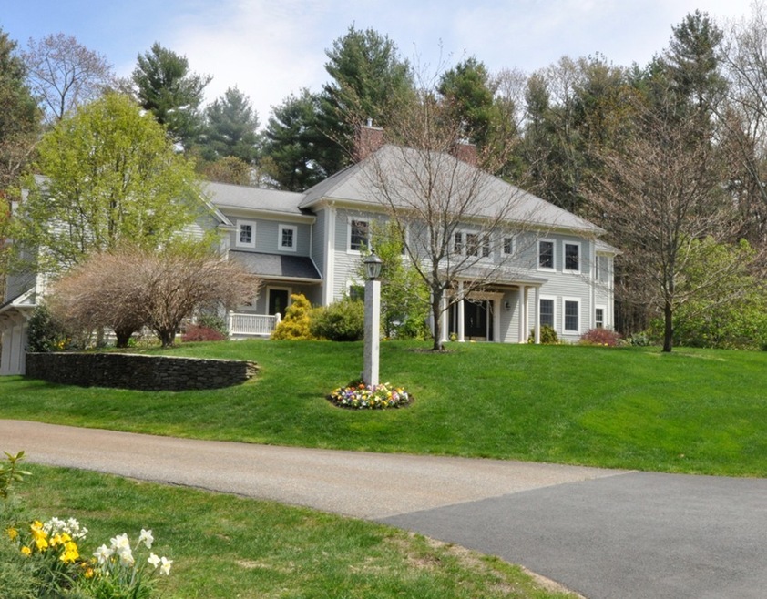 35 Buttrick Ln, Carlisle, MA 01741 - photo 1