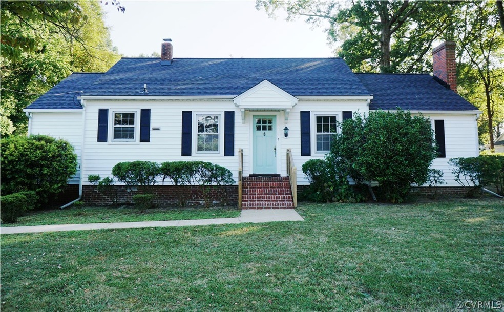 Charming 1940 Ranch with awesome curb appeal, NEW Roof, and Maintenance-free Vinyl Siding!