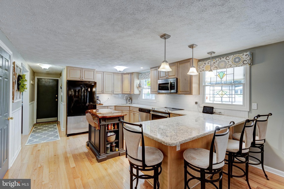 10279 Wayover Way, Columbia, MD 21046 - photo 1