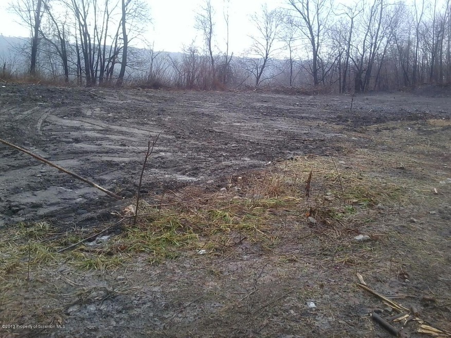 900 Paul Ave, Scranton, PA 18510 - photo 1