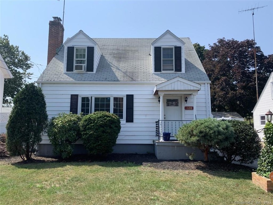 439 Sherwood Place, Stratford, CT 06615 - photo 1
