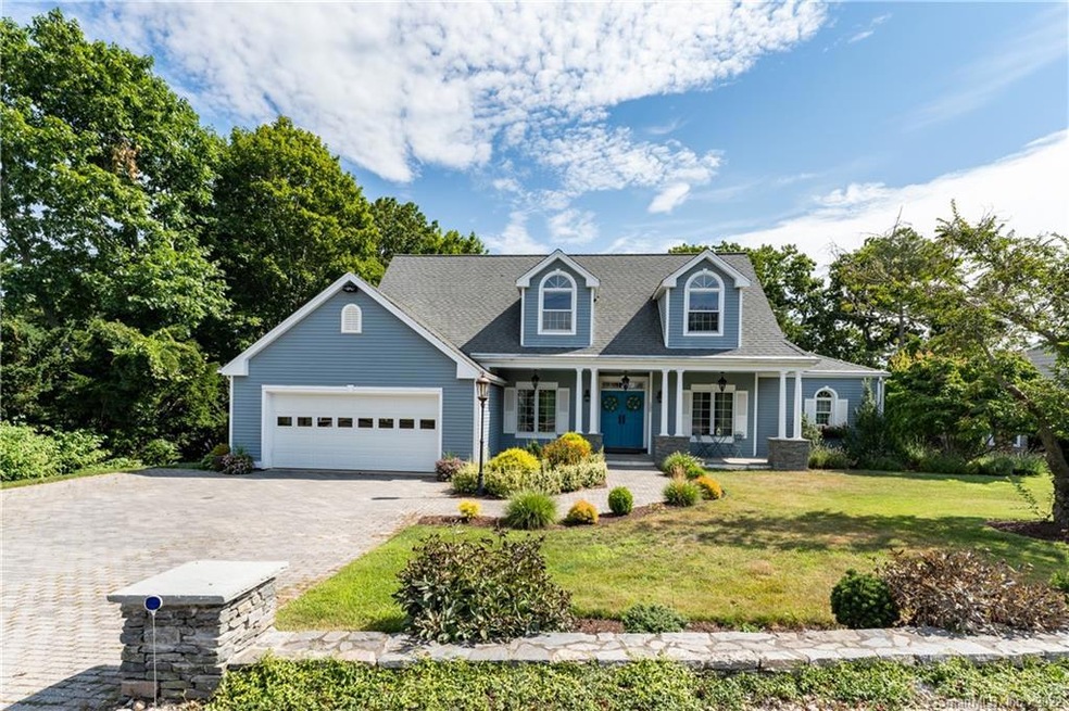 135 Pawson Rd, Branford, CT 06405 - photo 1