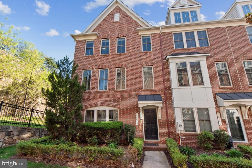 3439 S Kemper Rd, Arlington, VA 22206 - photo 1