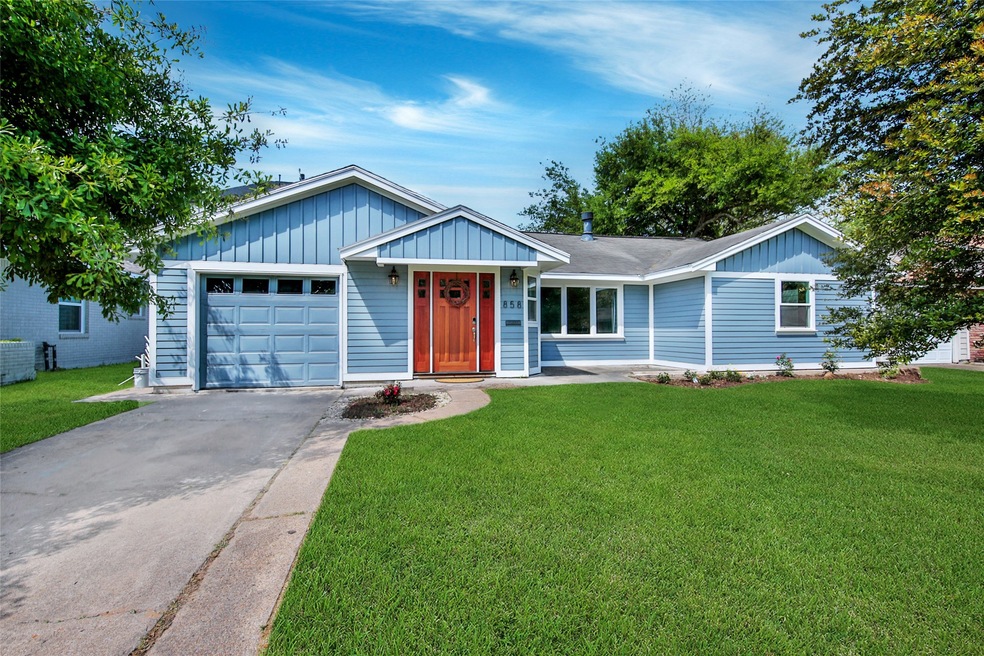 858 Judiway St, Houston, TX 77018 - photo 1