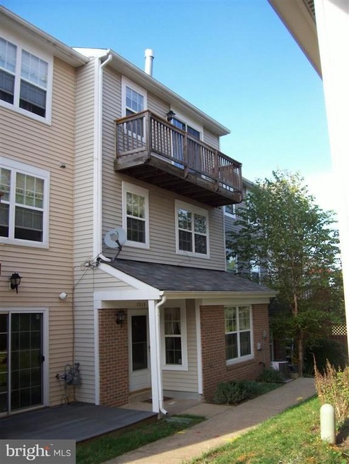 7919 Apache Ridge Ct, Manassas, VA 20109 - photo 1