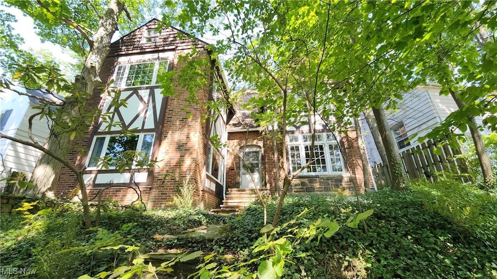 For Sale $294,400 • Co-Listing Agent