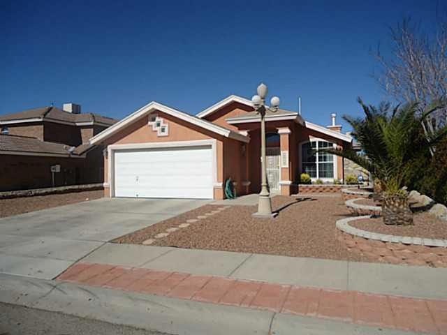 14329 Desert Fire Ct, Horizon City, TX 79928 - photo 1