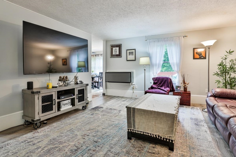 Sold $400,000 • Co-Listing Agent