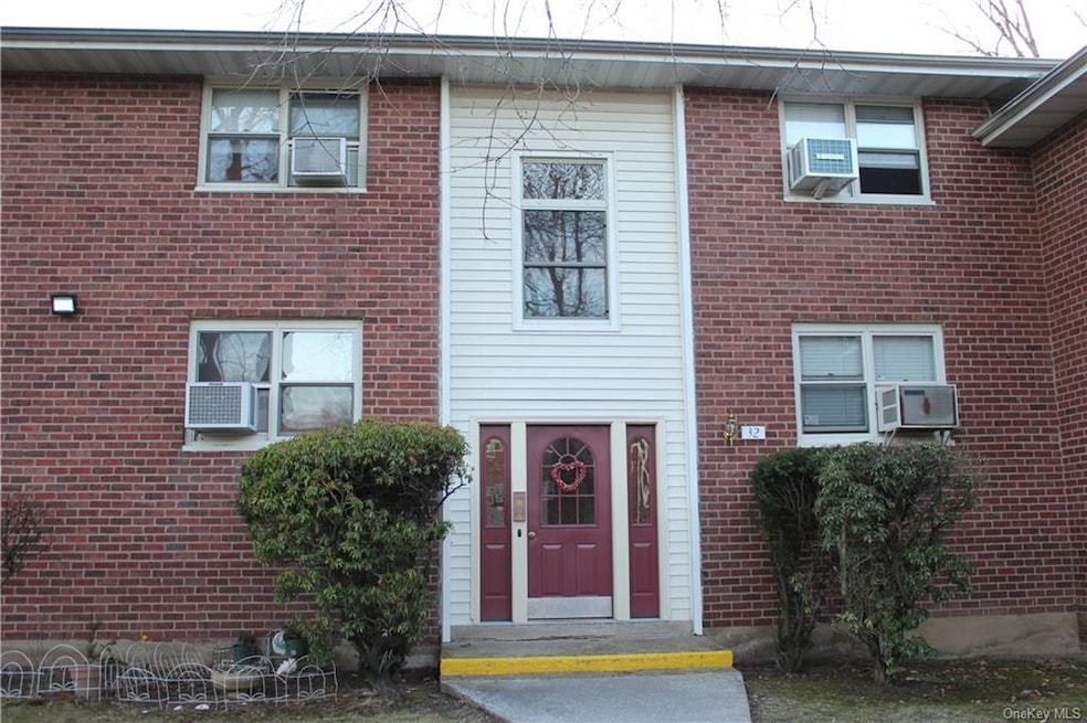 Welcome to 32 Dehaven Dr 1E