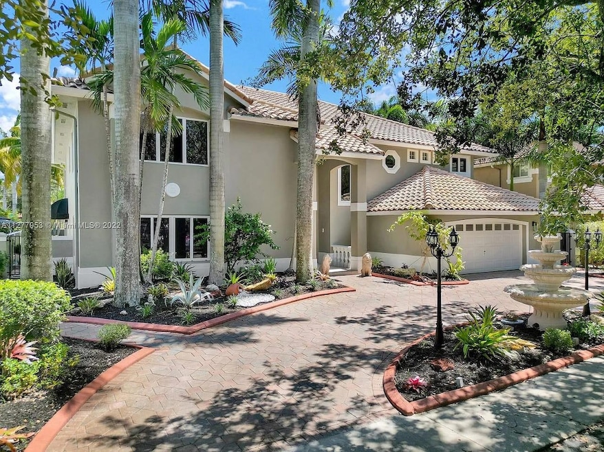 15945 NW 82nd Ct, Hialeah, FL 33016 - photo 1