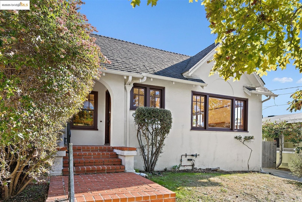 1866 Tacoma Ave, Berkeley, CA 94707 - photo 1
