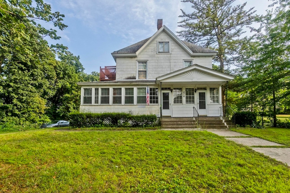 676 Front St, Chicopee, MA 01013 - photo 1