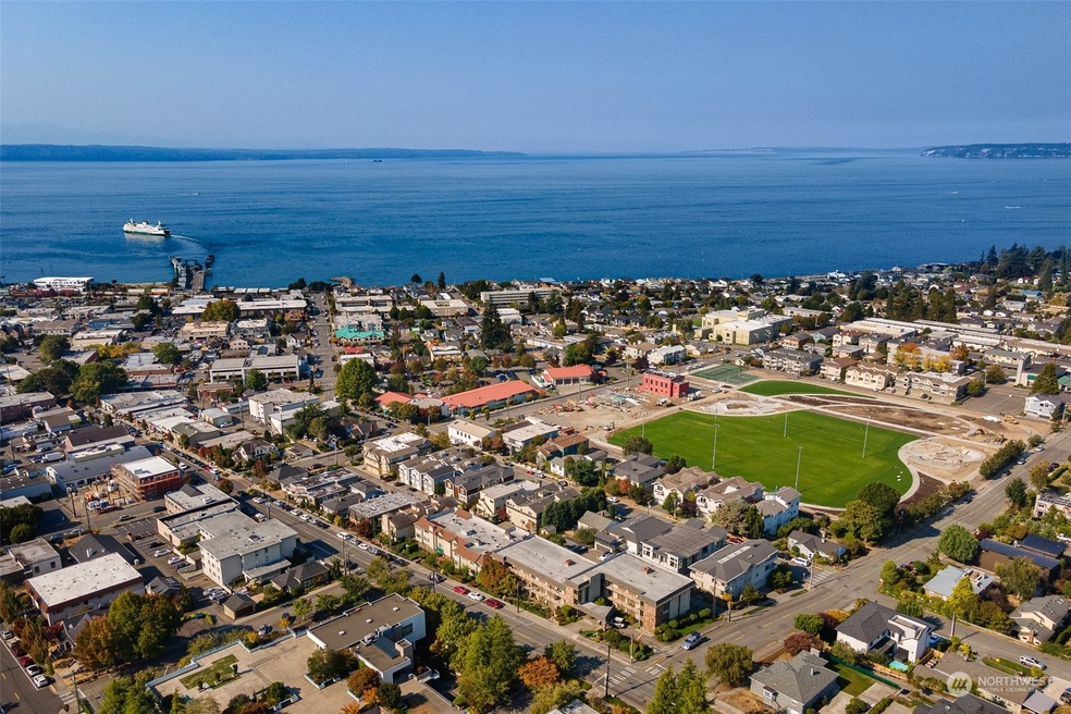 655 Main St unit 301, Edmonds, WA 98020 - photo 1
