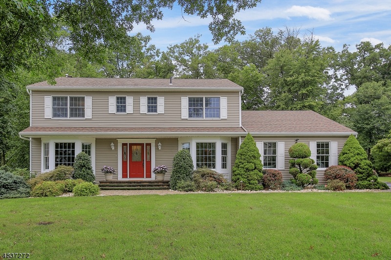 8 Evergreen Ct, Hillsborough, NJ 08844 - photo 1