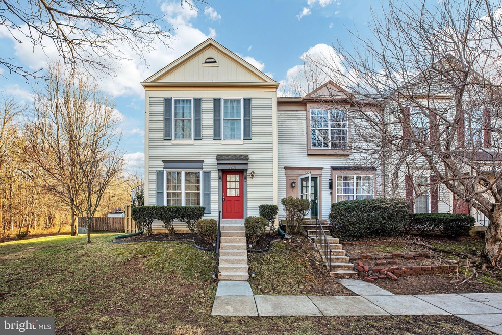 7201 Parsons Ct, Alexandria, VA 22306 - photo 1