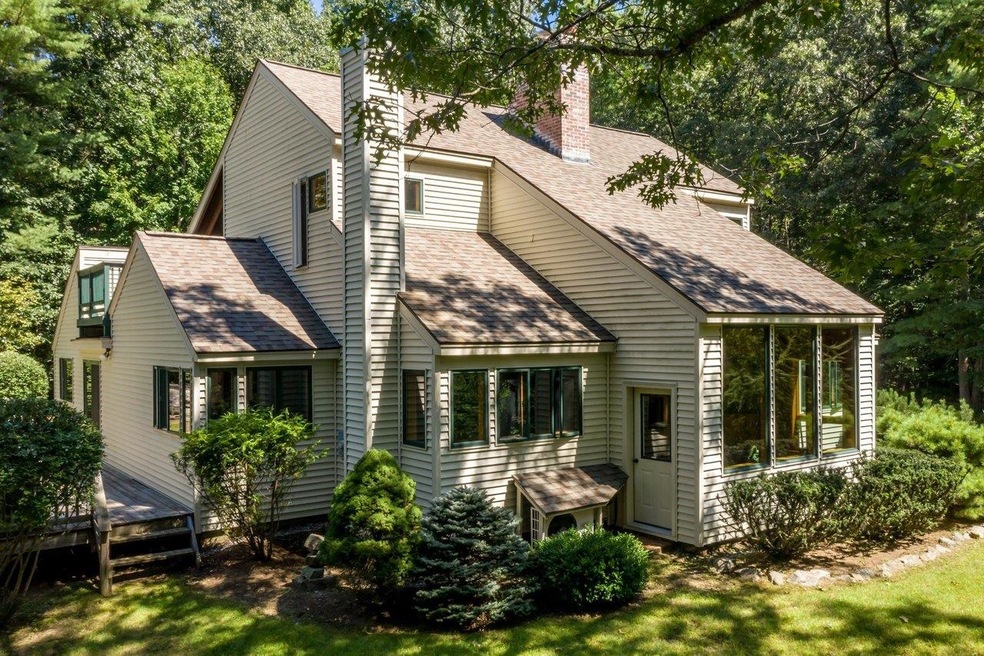 3 Cushing Rd, Newmarket, NH 03857 - photo 1