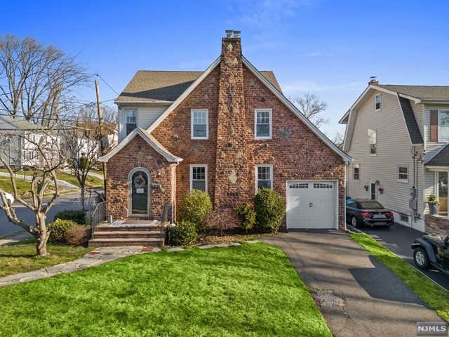 142 Rutgers Place, Nutley, NJ 07110 - photo 1