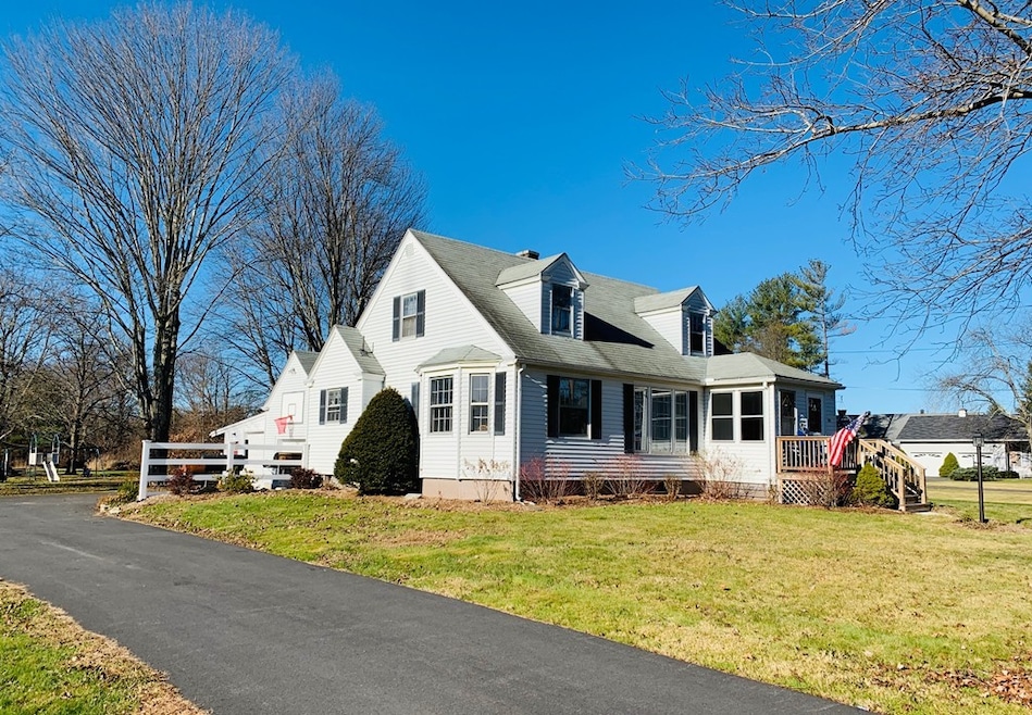 169 N Main St, South Deerfield, MA 01373 - photo 1