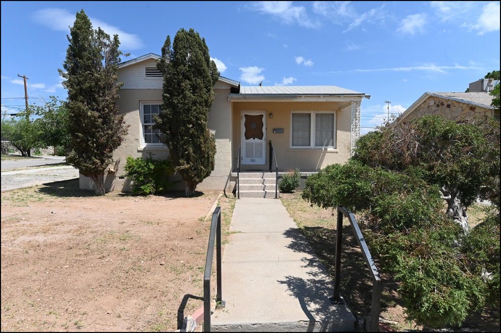 3101 Mountain Ave, El Paso, TX 79930 - photo 1