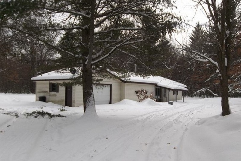 4335 Bobs Trail, Alger, MI 48610 - photo 1