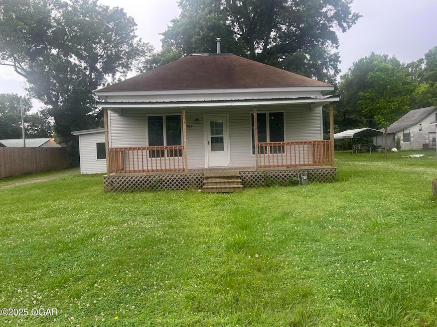 705 W Magnolia St, Cherokee, KS 66724 - photo 1