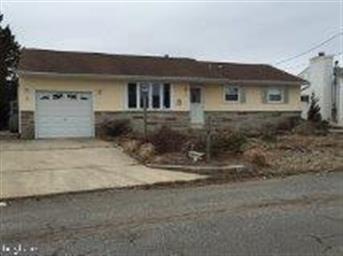 5 N Commodore Dr, Little Egg Harbor Township, NJ 08087 - photo 1