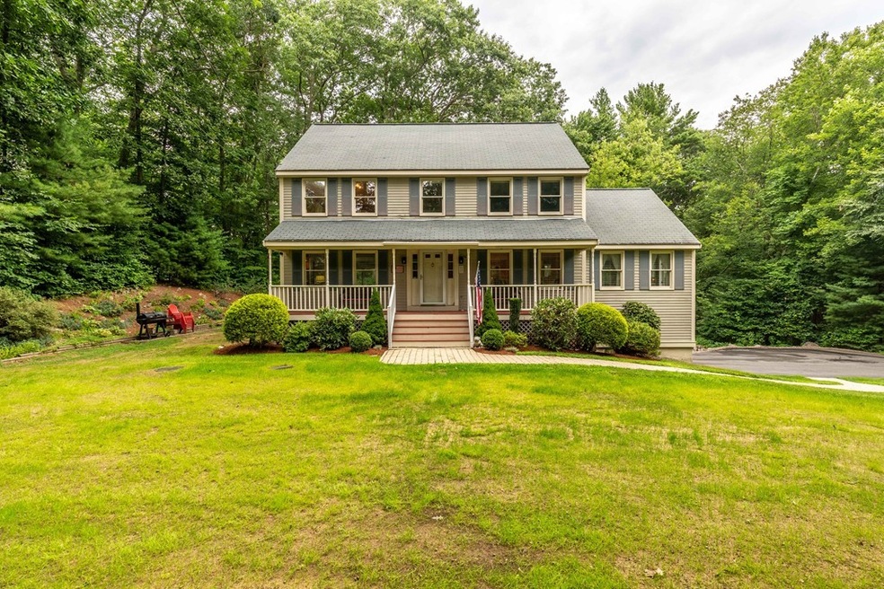 54 Searle St, Georgetown, MA 01833 - photo 1