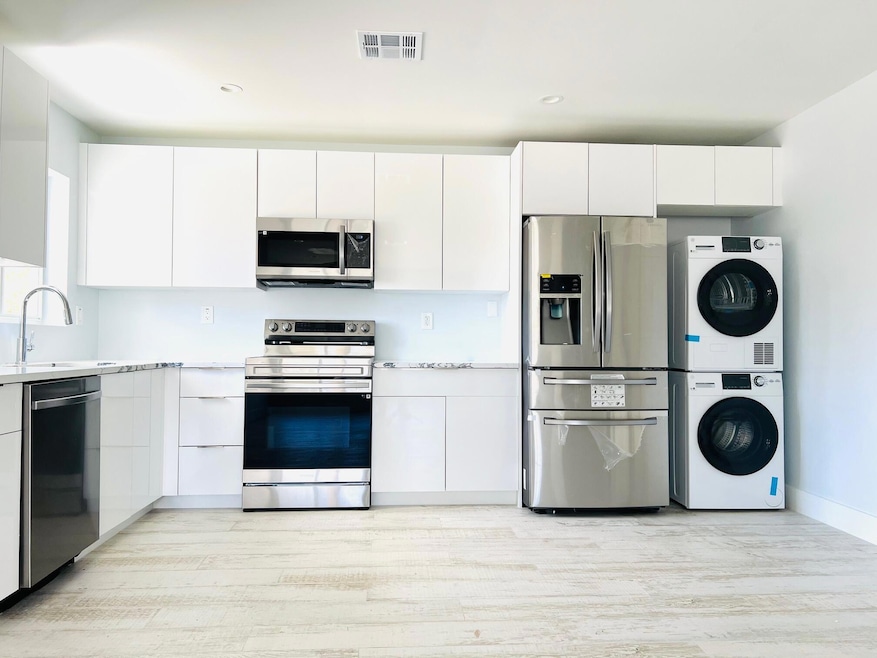 206 SE 1st Ave unit 1, Delray Beach, FL 33444 - photo 1