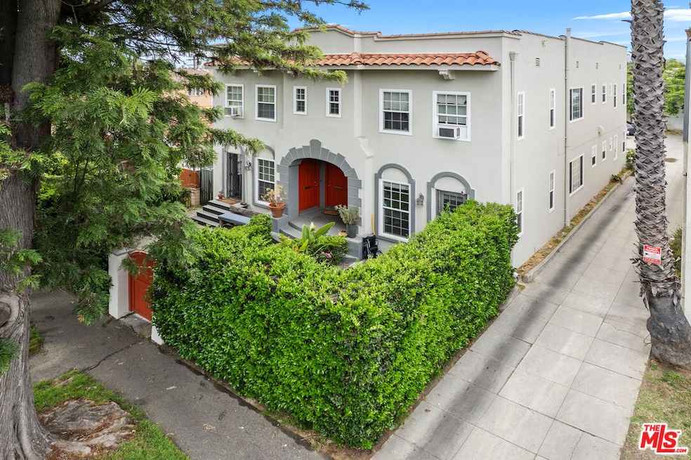 1357 S Cloverdale Ave, Los Angeles, CA 90019 - photo 1