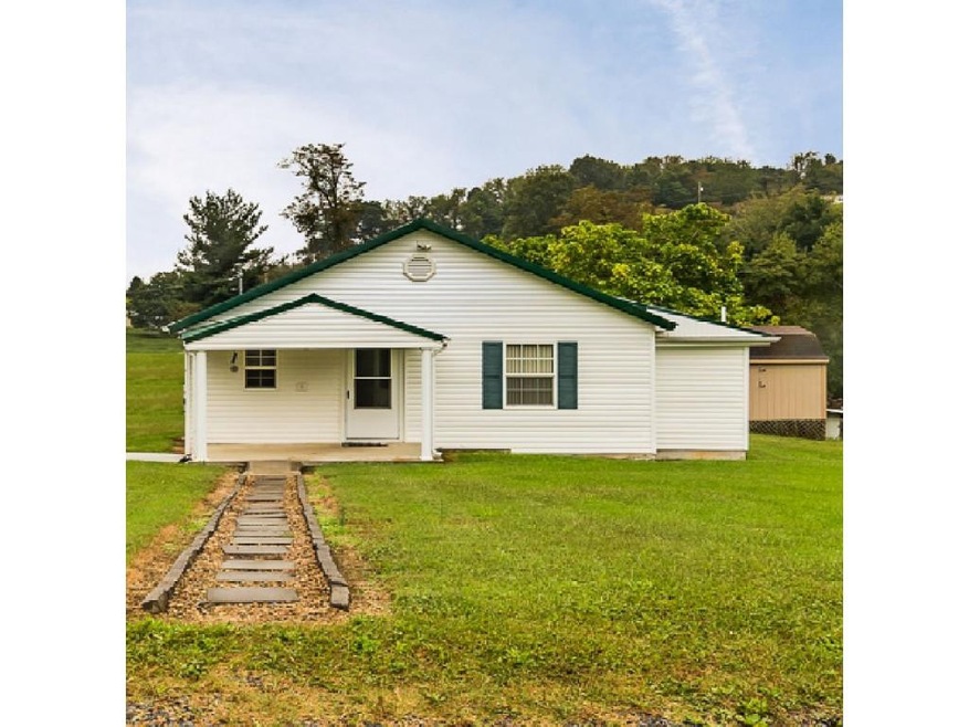 Bungalow Acreage Barn