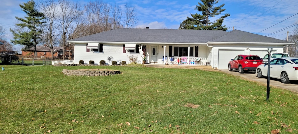 240 Marshall Rd, Circleville, OH 43113 - photo 1