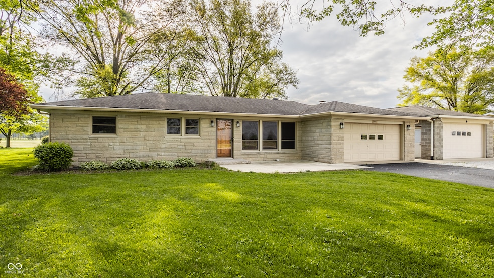 5861 S 100 W, Fountaintown, IN 46130 - photo 1