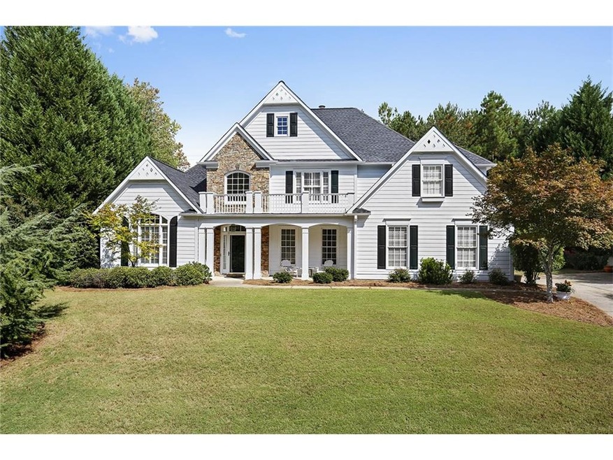 Southern Charm in popular Sugar Mill. Amenities in
