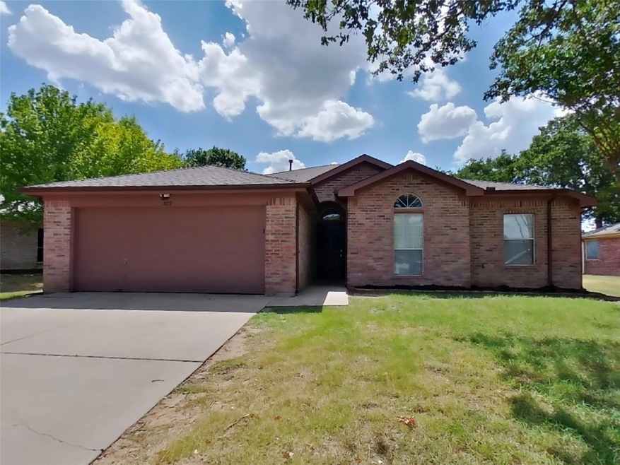 309 Pecos Dr, Weatherford, TX 76086 - photo 1