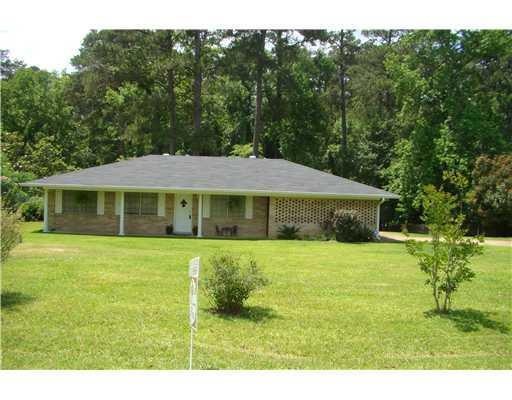 134 Michele Ln, Pineville, LA 71360 - photo 1