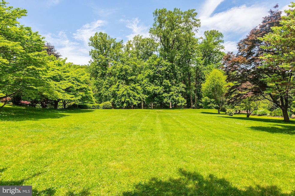 2214 Dalewood Rd, Lutherville-Timonium, MD 21093 - photo 1