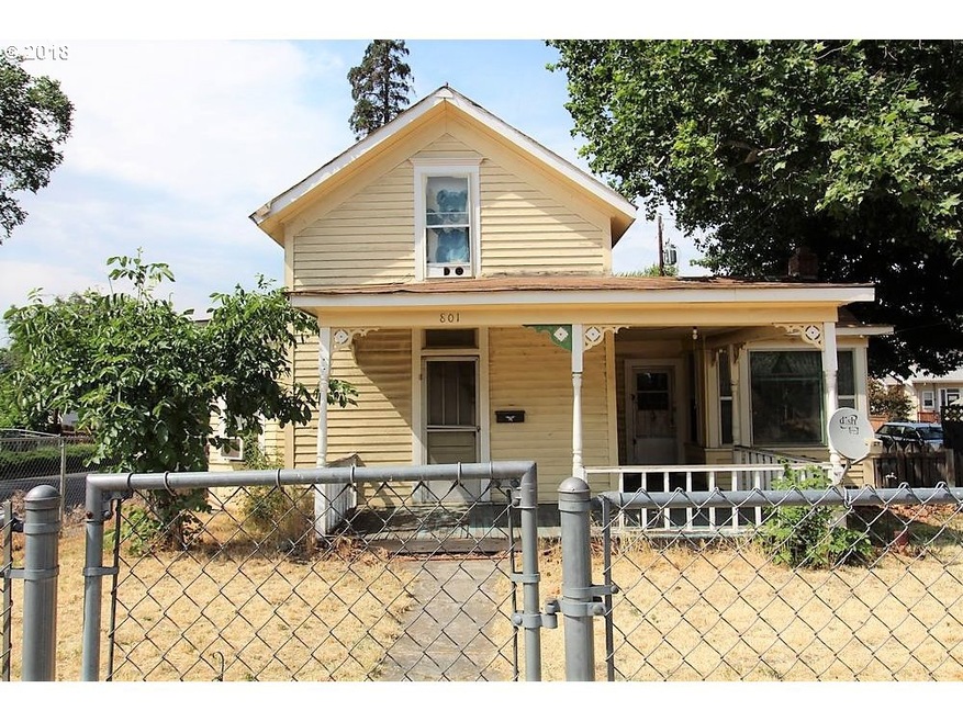 801 E 8th St, the Dalles, OR 97058 - photo 1