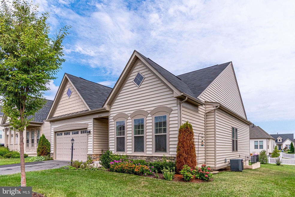 41678 Beckhampton Ct, Aldie, VA 20105 - photo 1