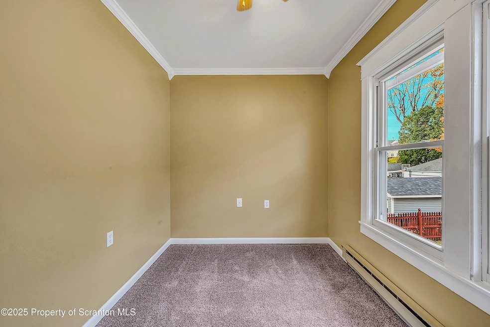 For Rent $1,400/month