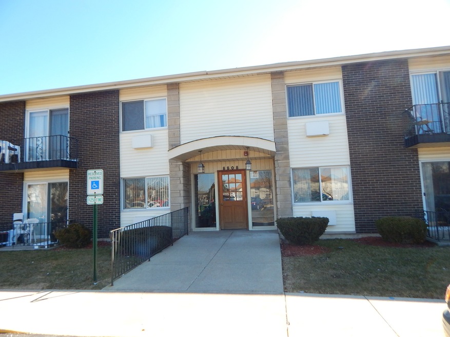 FRONT OF BUILDING 