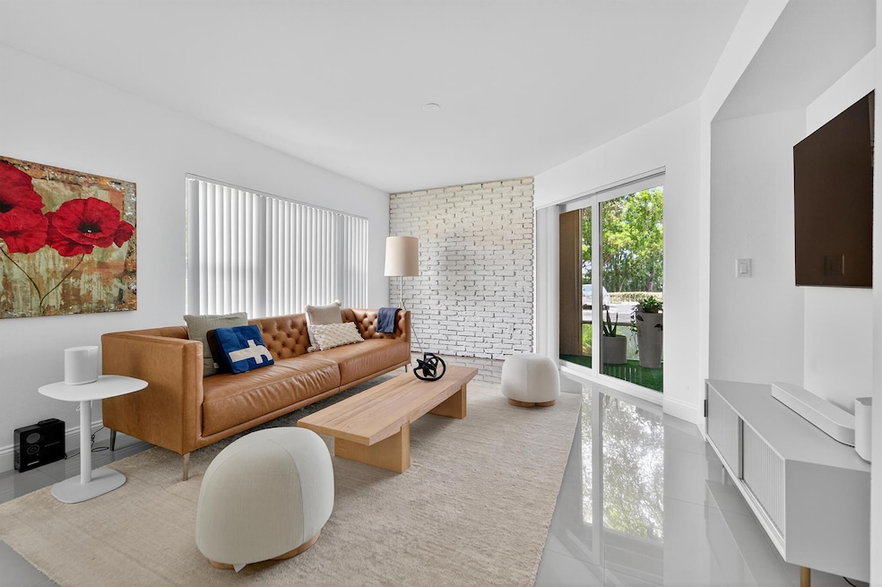 4807 Via Palm Lakes unit 1501, West Palm Beach, FL 33417 - photo 1