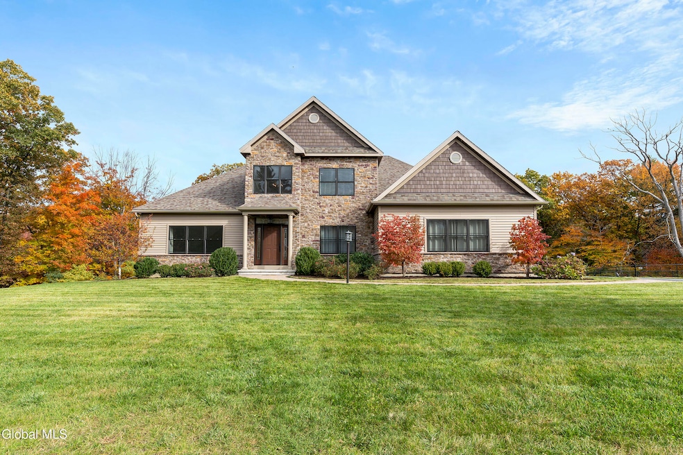 11 Gabby Ct, Schenectady, NY 12309 - photo 1