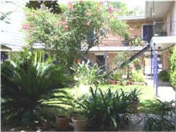 3611 Graustark St unit 5, Houston, TX 77006 - photo 1