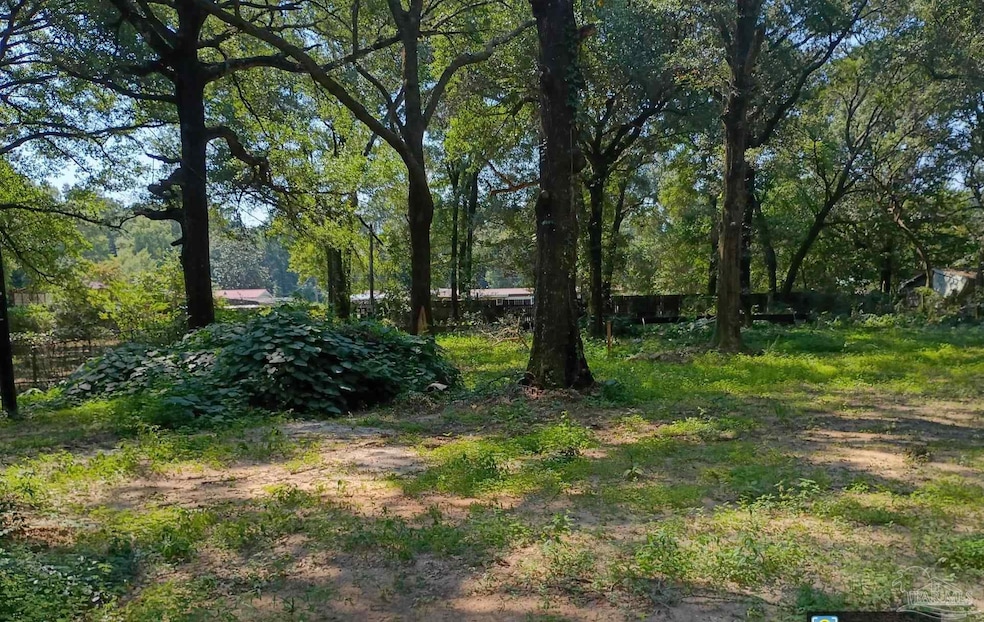 5563 Baltic Ct, Milton, FL 32571 - photo 1