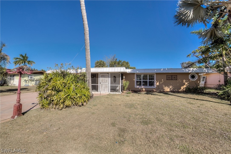 1261 Trail Terrace Dr, Naples, FL 34103 - photo 1