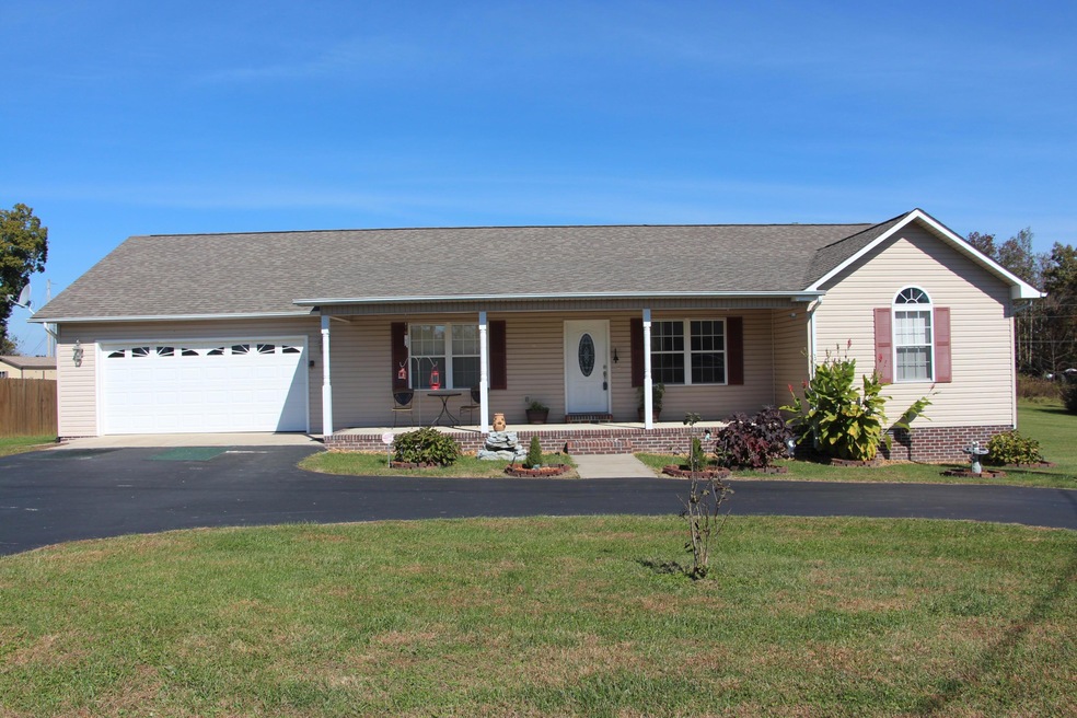 101 Lakyn Dr, Crossville, TN 38571 - photo 1