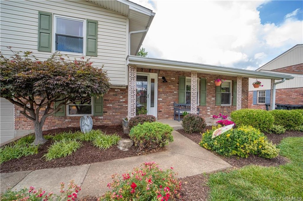 Well cared for home in convenient CLARKSVILLE