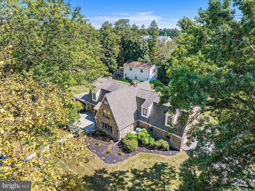 100 Sycamore Ln, Wallingford, PA 19086 - photo 1